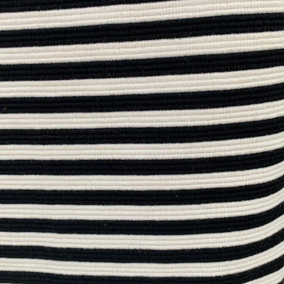 Lilly Pulitzer Alden Bell sleeve,, black and white striped dress size medium - Picture 3 of 8